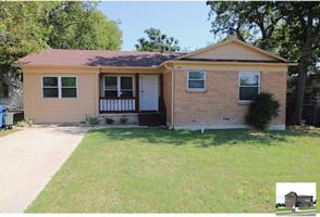 featured image of 105 E Avenue A