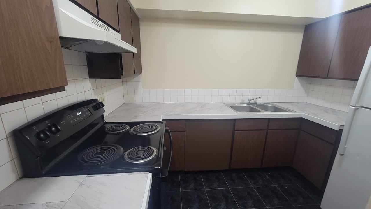 1690 Karg Dr #1690 - Photo 2 of 15