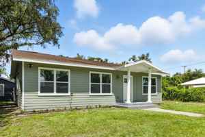 featured image of 701 W Plaza Pl #NA