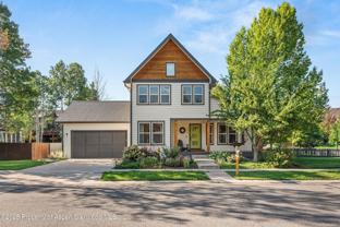 406 Meadow Ct - Photo 1 of 1