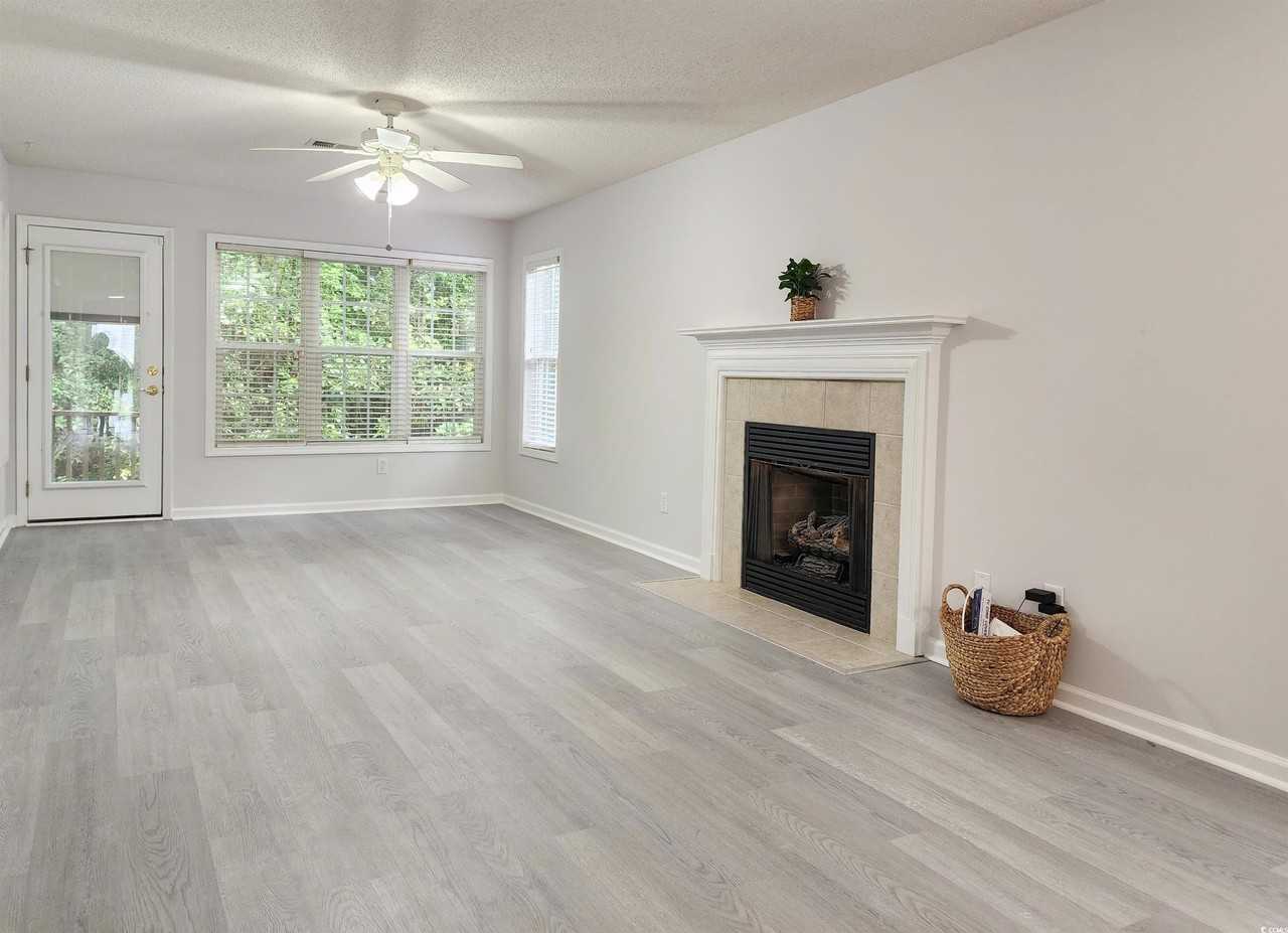 217 Egret Run Ln Unit 914 - Photo 5 of 21