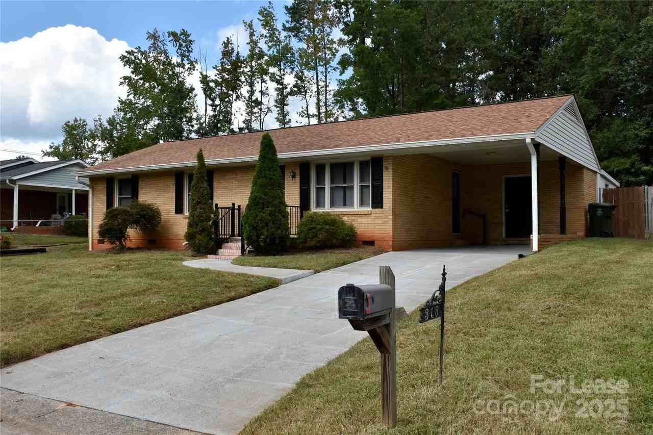 318 Fulton Street - Photo 2 of 6