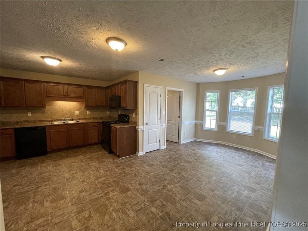 5234 Woodpecker Drive - Photo 7 of 22