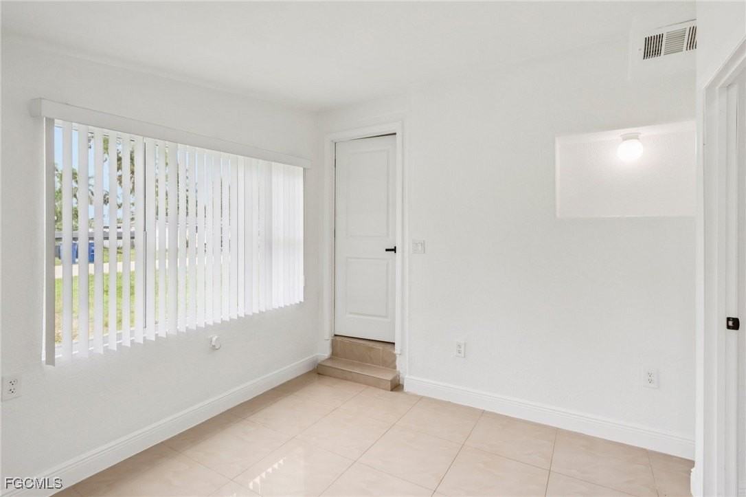 89 Cabana Ave - Photo 7 of 24