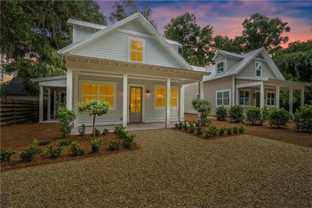 212 Menendez Ave - Photo 1 of 1