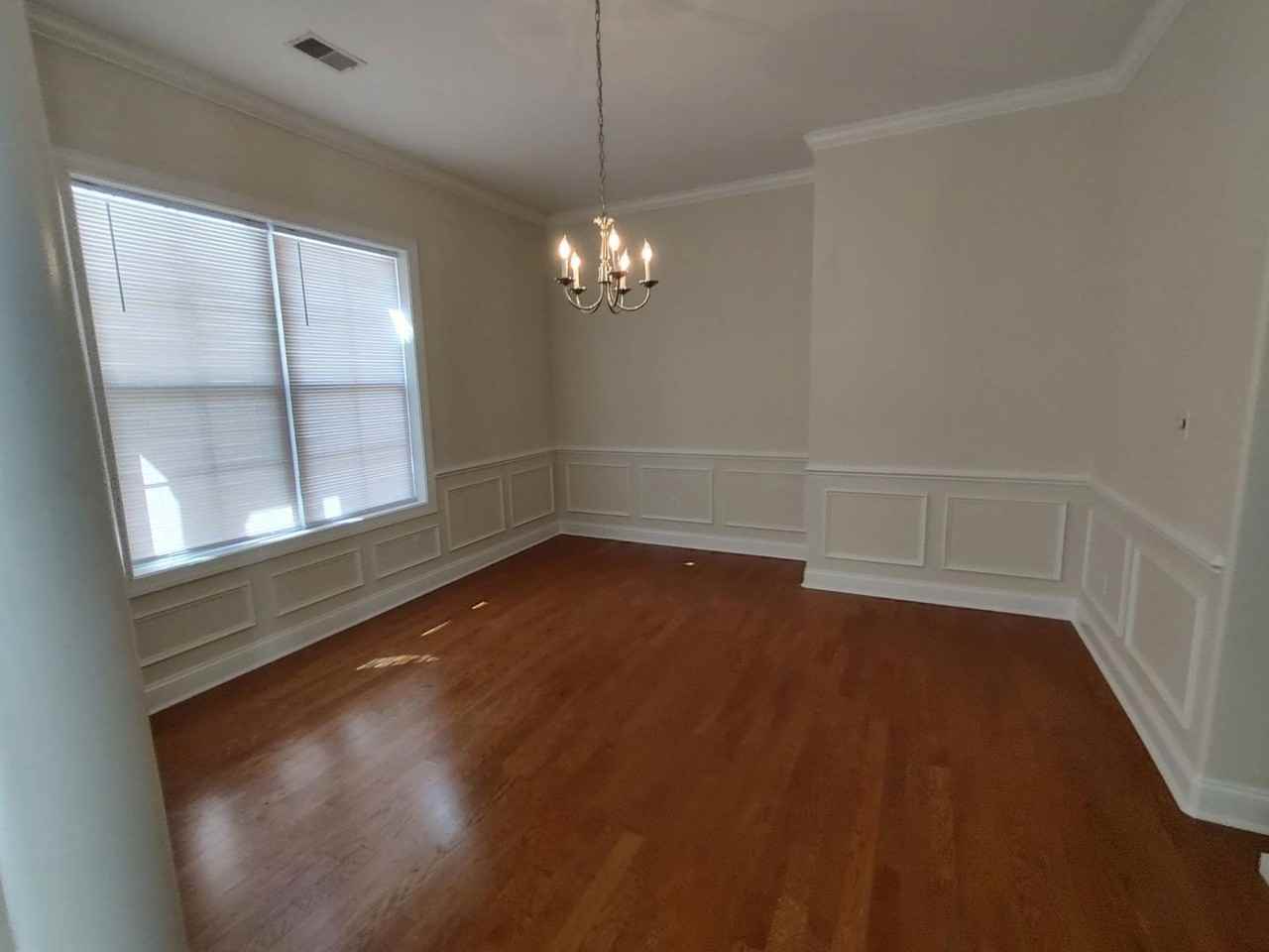 38 Glencairn Ave - Photo 5 of 20