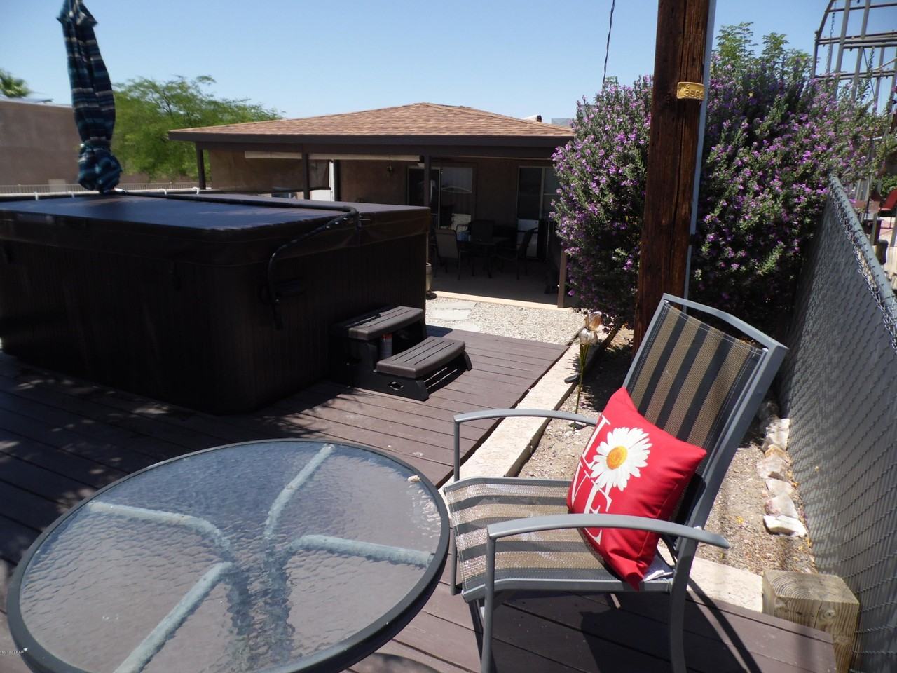 2886 Cisco Dr N - Photo 3 of 50