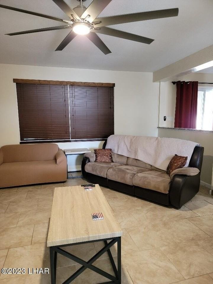 196 Wayfarer Ln - Photo 7 of 27