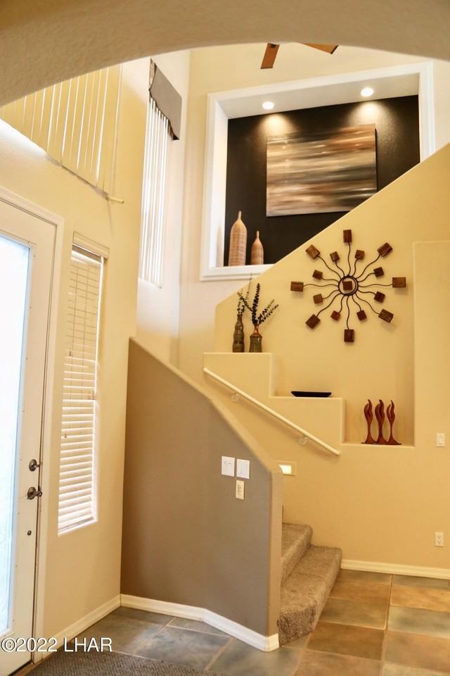 2185 Casper Dr - Photo 2 of 39