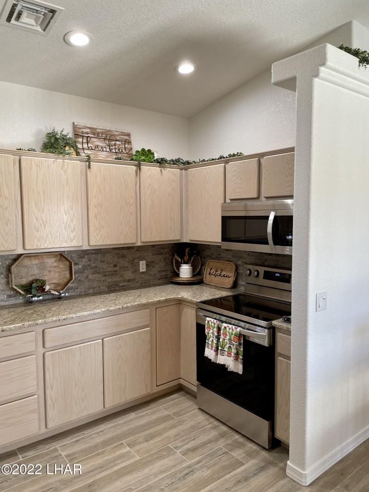 3180 Cotati Dr - Photo 6 of 24