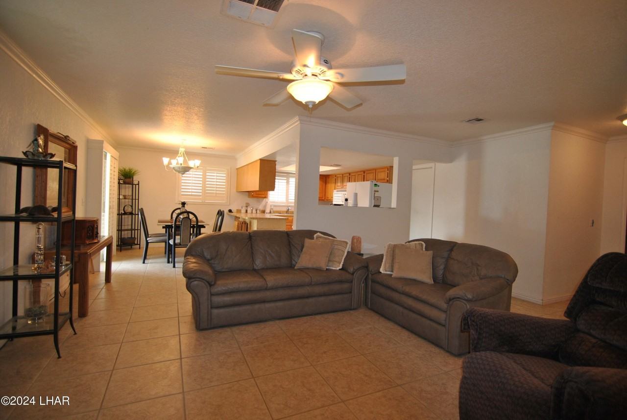 1666 Topaz Dr - Photo 7 of 22