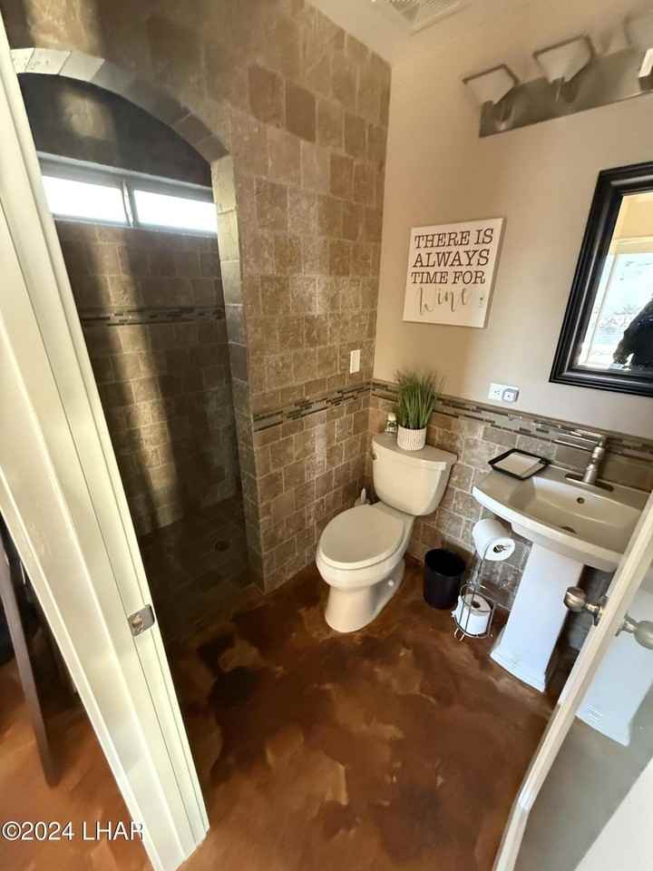 4105 Highlander Avenue - Photo 7 of 18