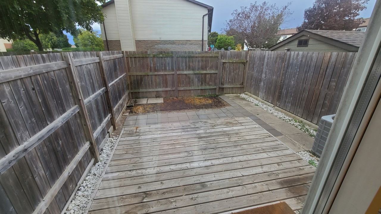 200 St Clair Blvd #1 - Photo 3 of 19