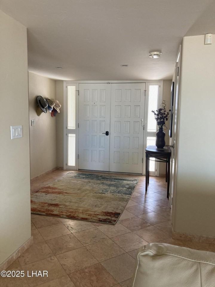 1825 Los Lagos Cir - Photo 2 of 14