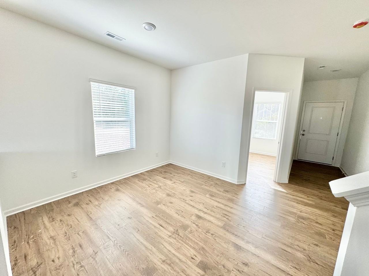 108 Cougar Ln - Photo 3 of 20