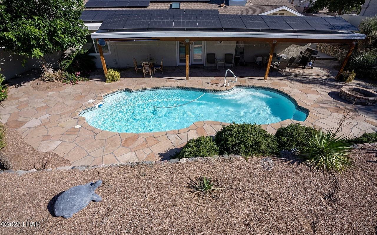 2906 Daytona Ave - Photo 6 of 50