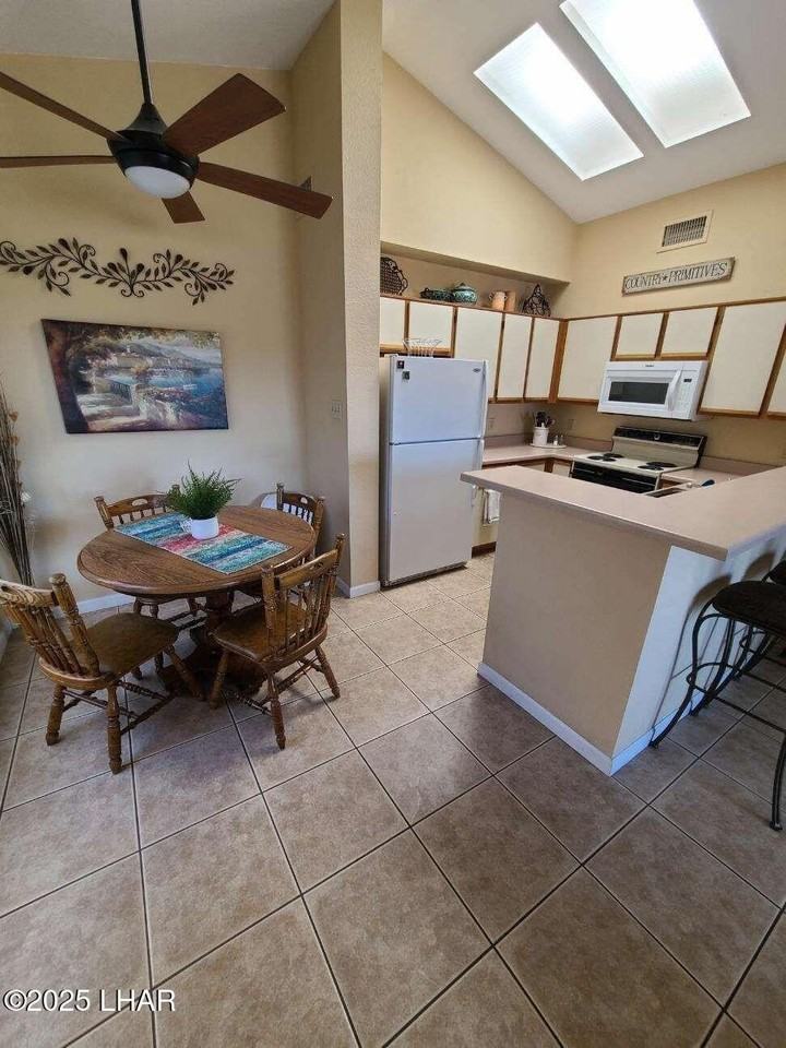 1650 Smoketree Ave S #275A - Photo 5 of 15