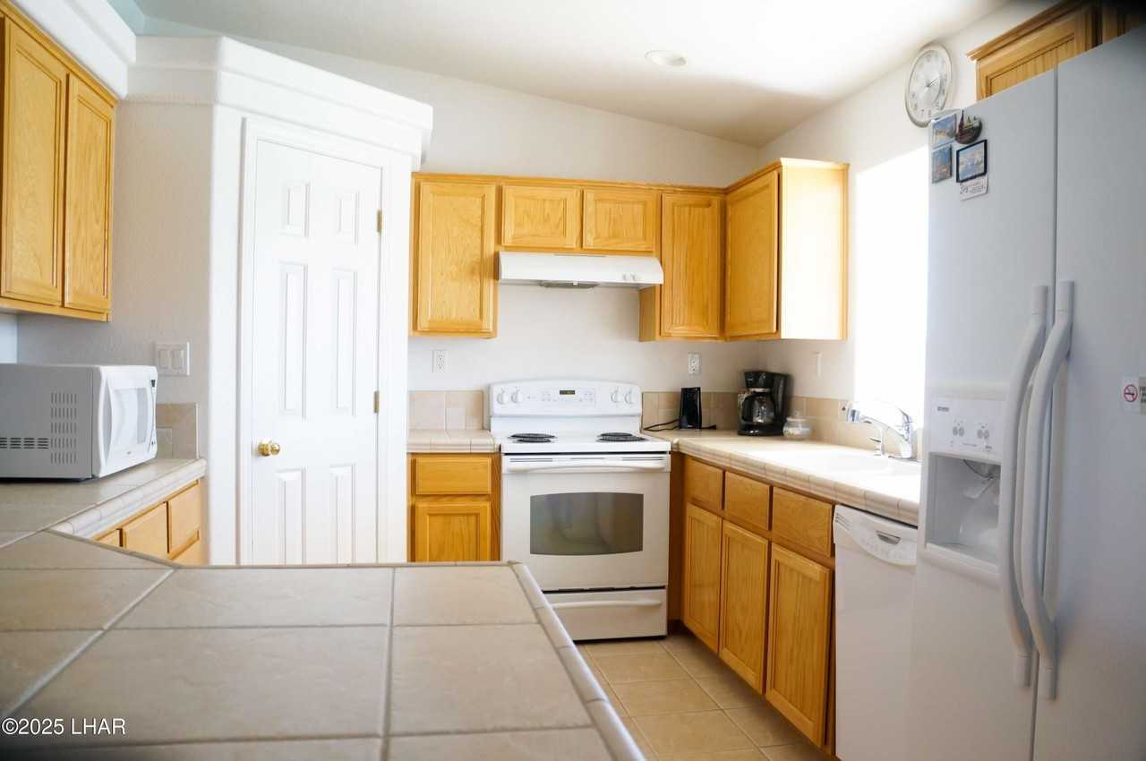 2480 San Juan Dr - Photo 7 of 34