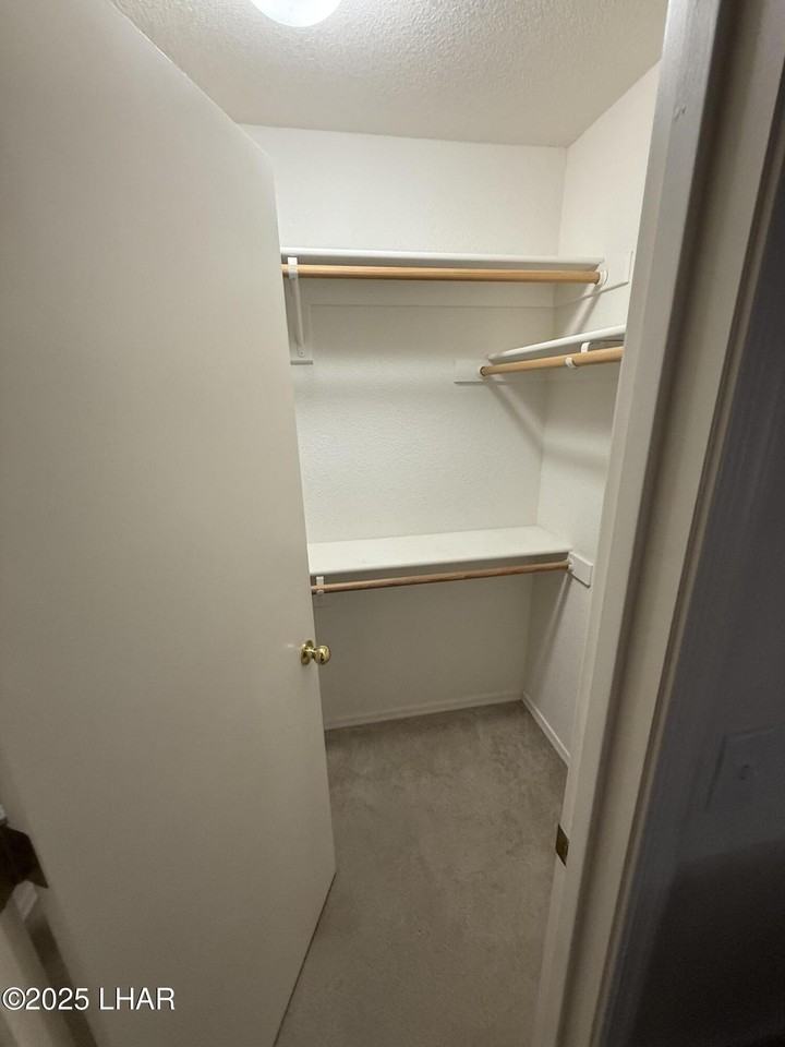 2341 Rainbow Ave N - Photo 6 of 17