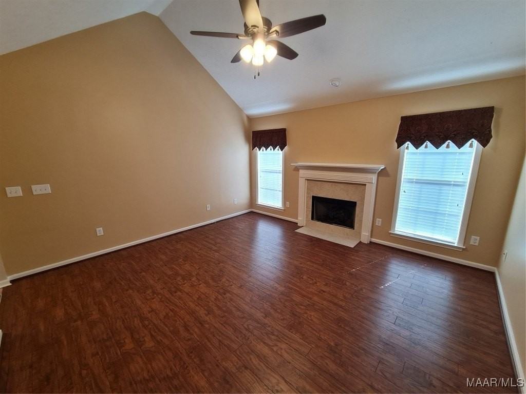 1576 Hallwood Ln - Photo 3 of 45