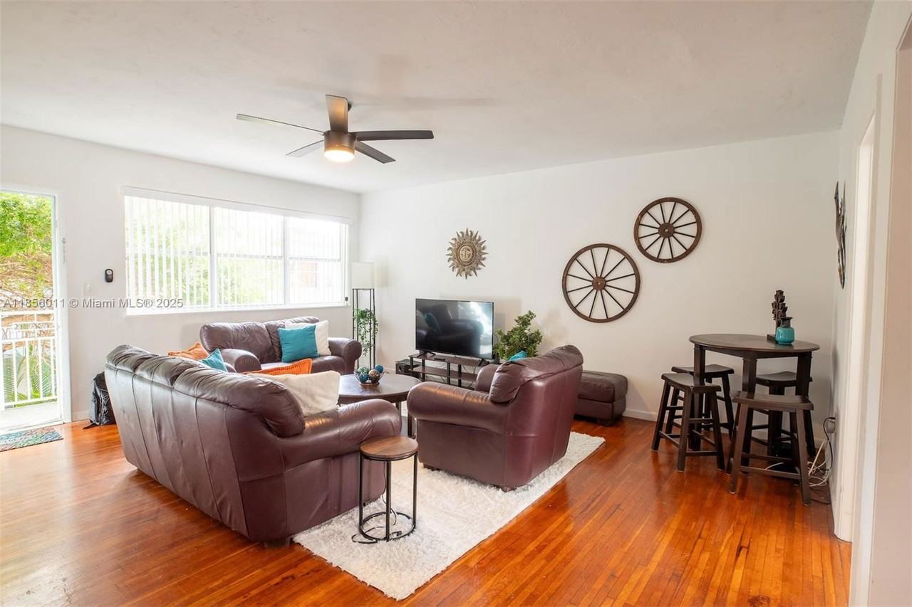 1265 Marseille Dr #32 - Photo 3 of 8