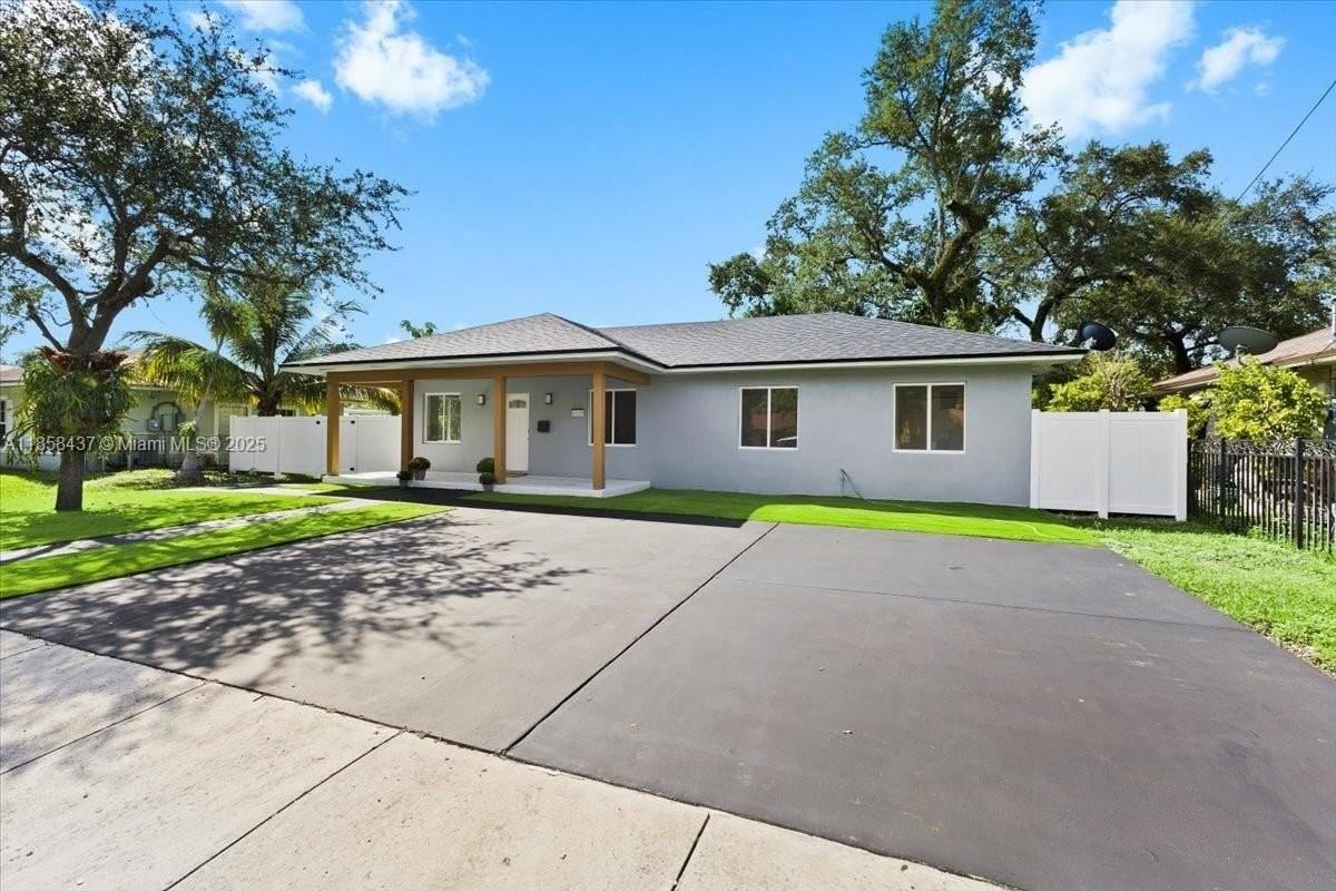 6120 Southwest 63rd Street - Photo 7 of 27