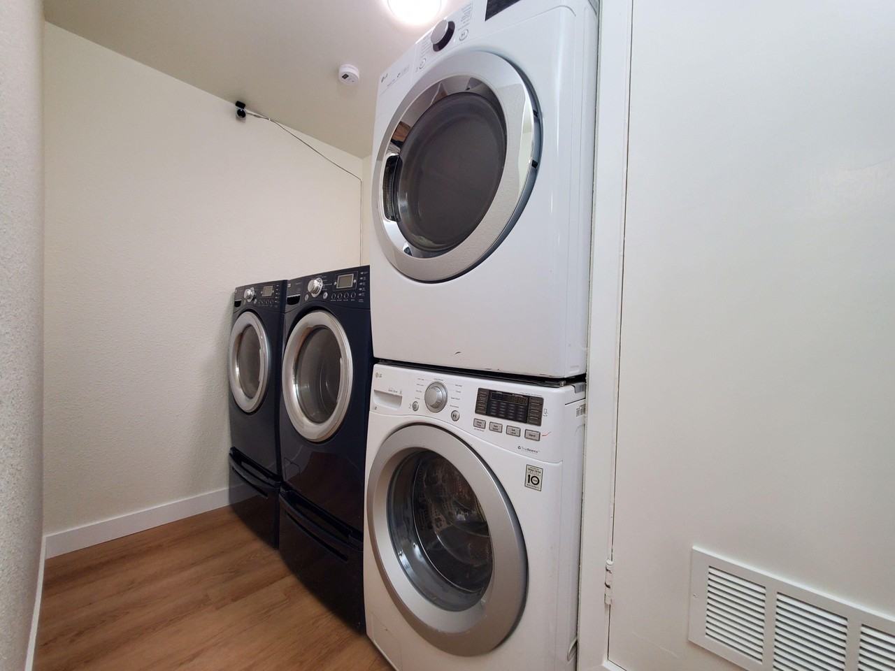 W Columbine Dr - Photo 6 of 10