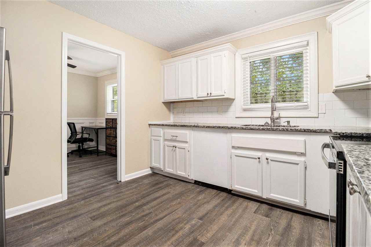 Lloyd Rd - Photo 3 of 8