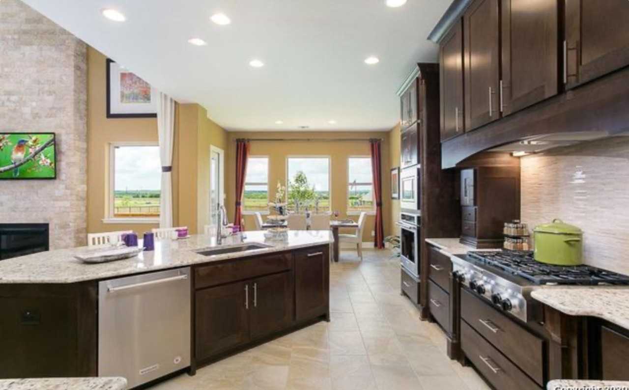 Tallow Way - Photo 4 of 10