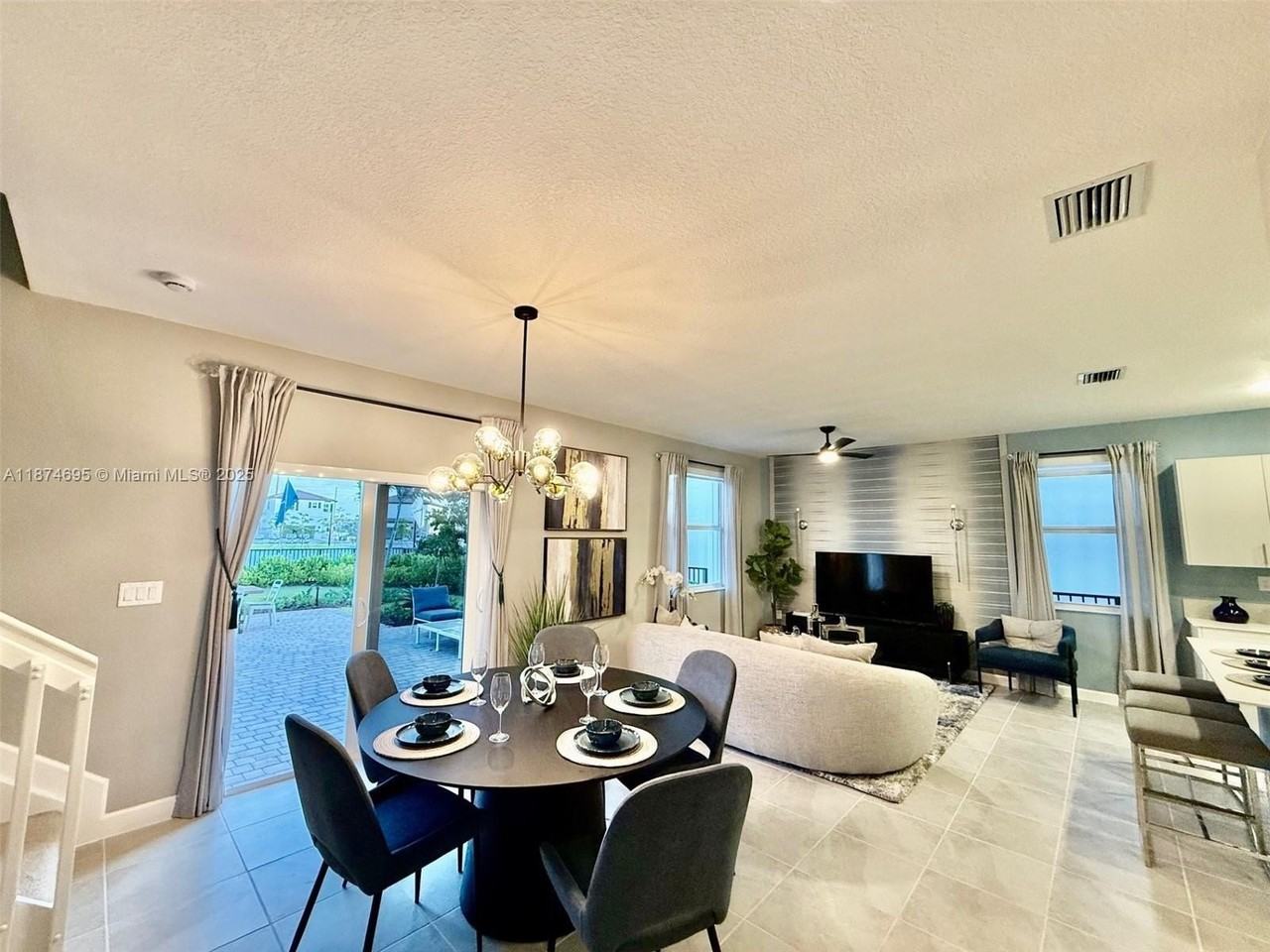 2600 Southeast 25th Street - Photo 2 of 50