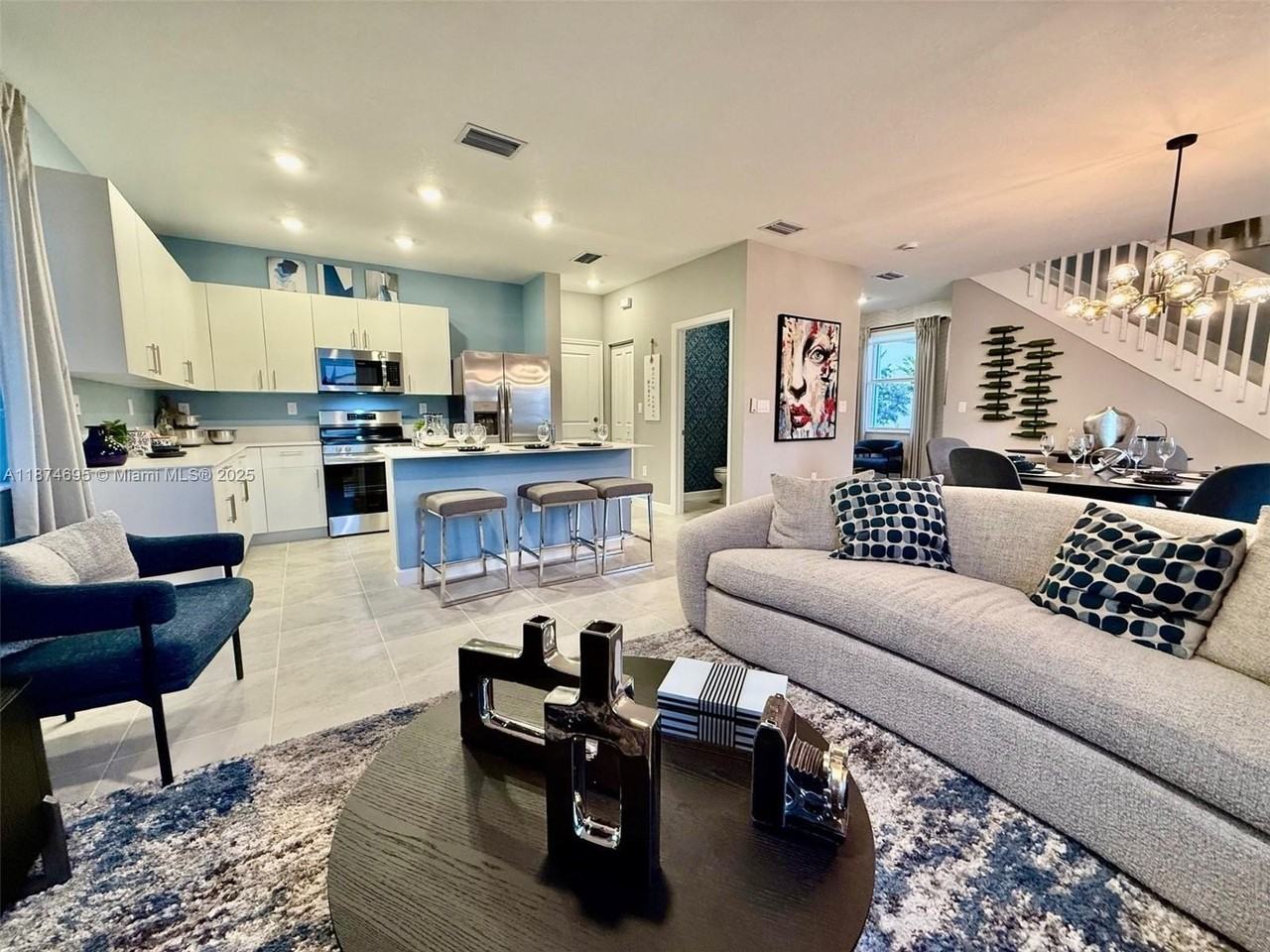 2600 Southeast 25th Street - Photo 4 of 50