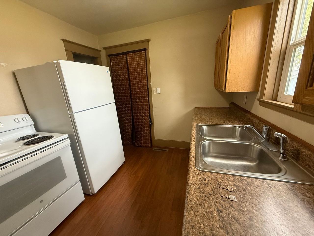 131 13th St Sw - Photo 3 of 15