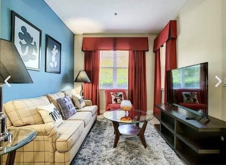 889 Assembly Ct - Photo 3 of 19