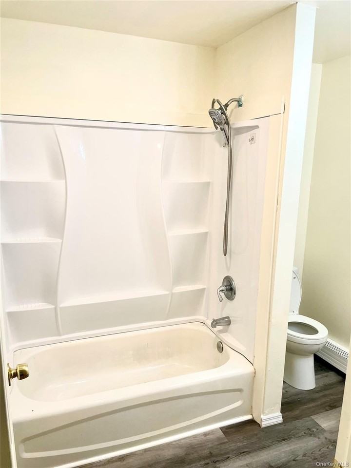 134 Longfellow Dr - Photo 4 of 12