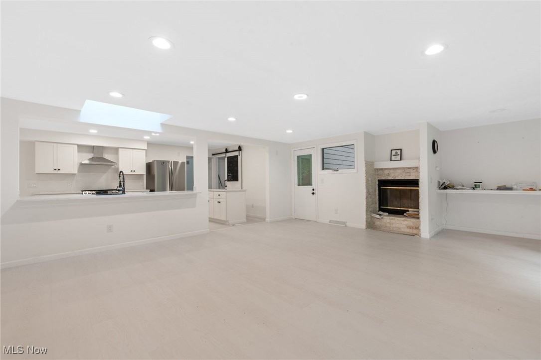 3812 Ellendale Rd - Photo 6 of 35