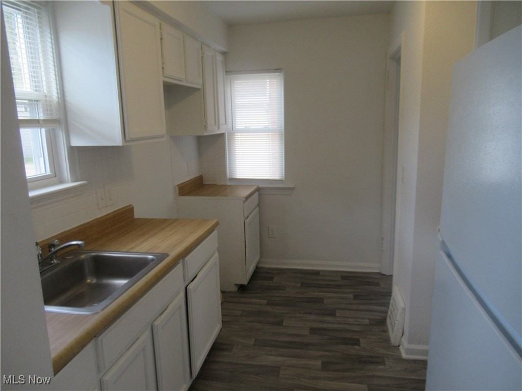 39 Eldred Avenue - Photo 5 of 30