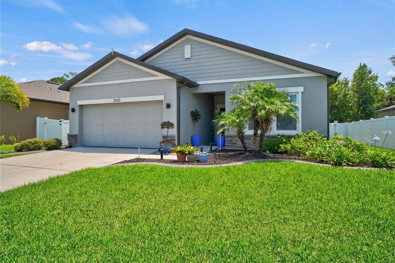 3920 Loon Ln - Photo 2 of 25