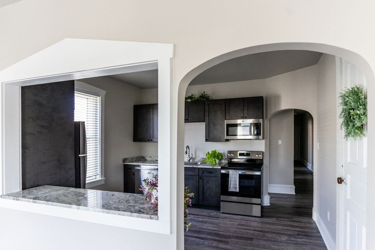 Market Street Commons A - Photo 3 of 18