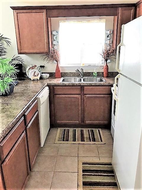 1850 Colony Drive - Photo 2 of 12