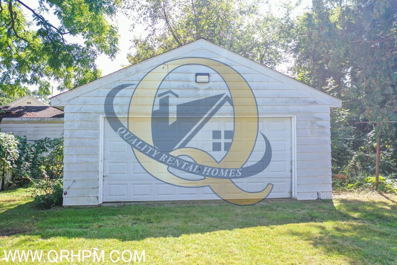 120 E Lakeview Ave - Photo 2 of 17