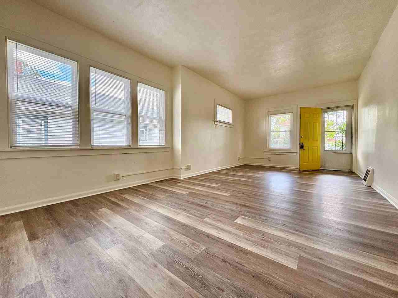 529 S Bendix Dr - Photo 3 of 12