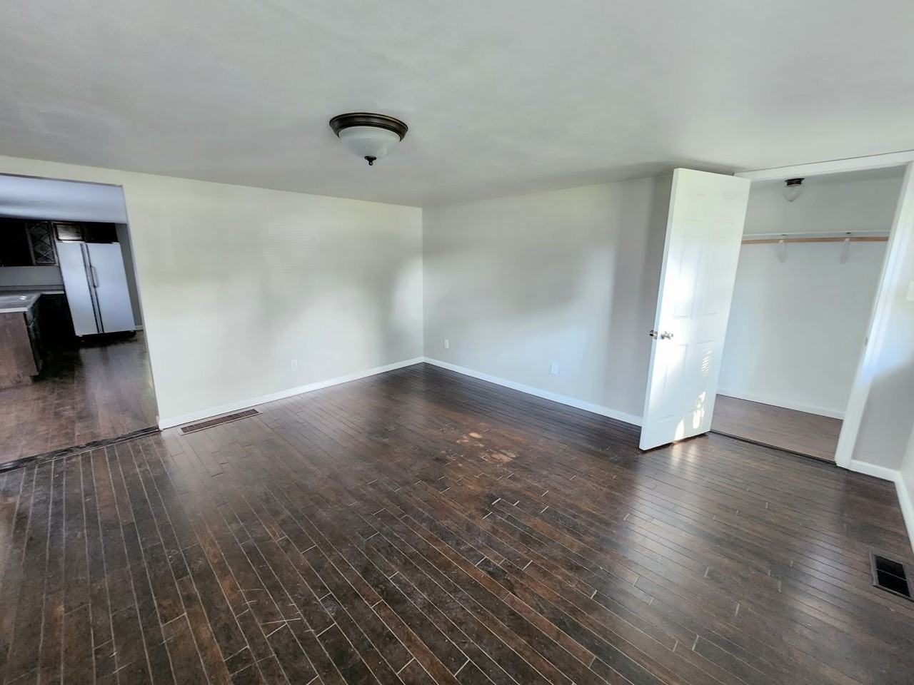 117 Kenwood St - Photo 2 of 14