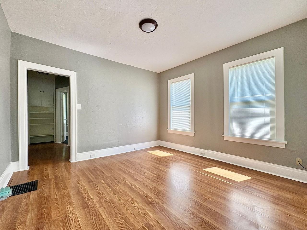 1034 Huey St - Photo 3 of 12
