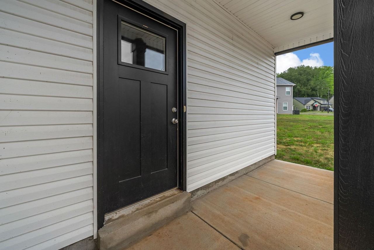 307 Lugano Ln - Photo 3 of 30