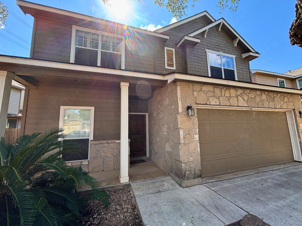 21711 Thunder Basin - Photo 4 of 25