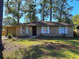 1090 Timberwood St - Photo 1 of 1