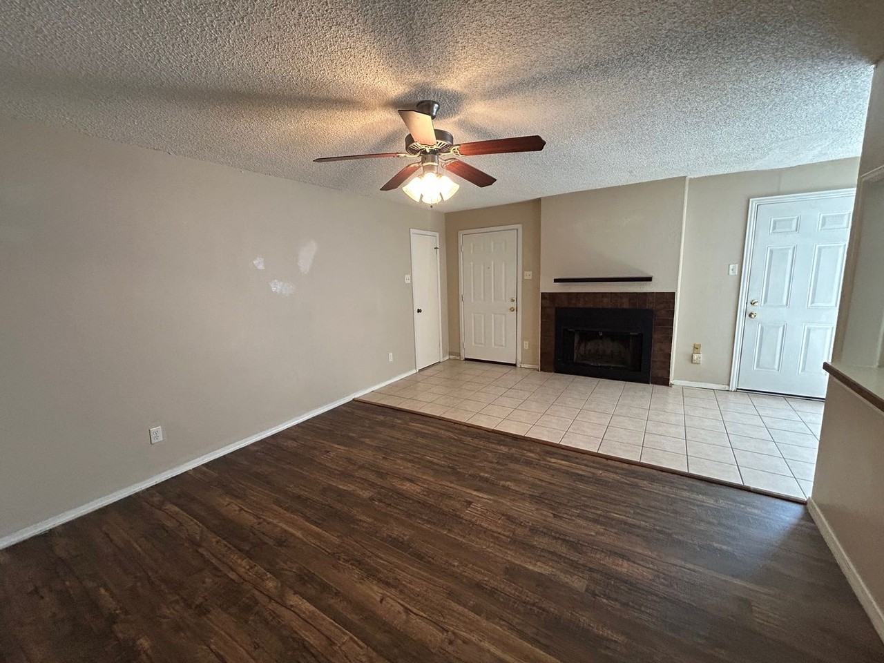 2302 Melissa Dr - Photo 3 of 10