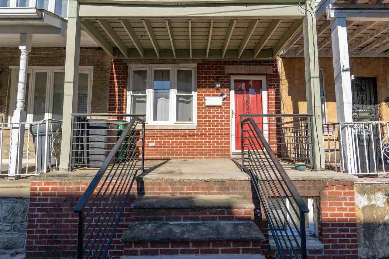2820 S Smedley St - Photo 2 of 26