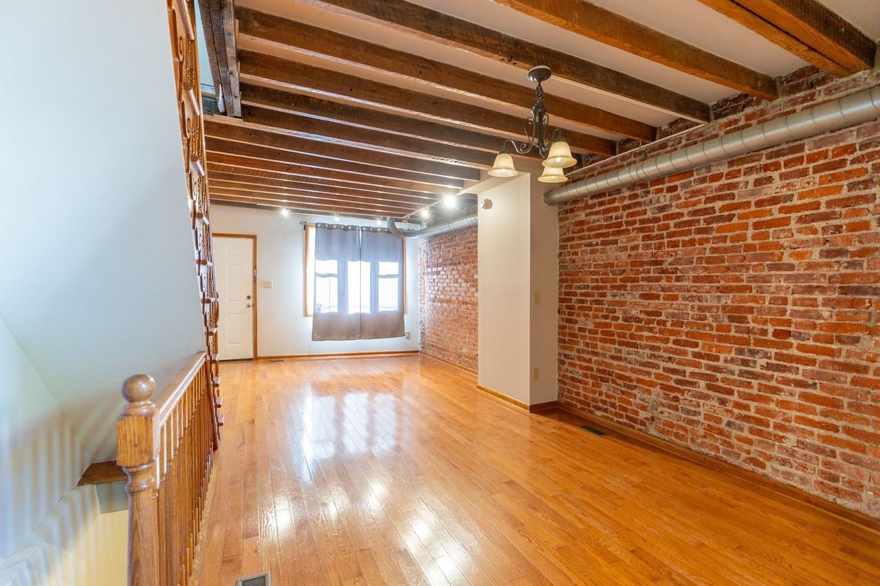 2820 S Smedley St - Photo 6 of 26