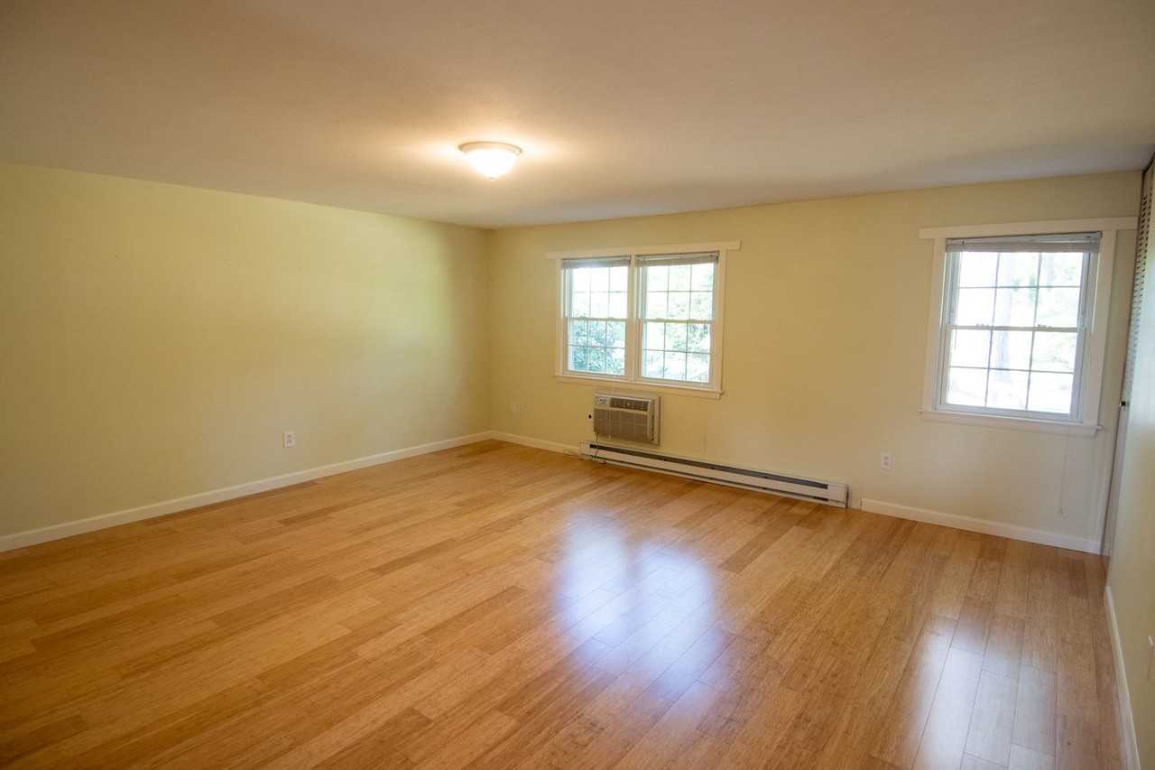 141B Round Hill Rd - Photo 2 of 12